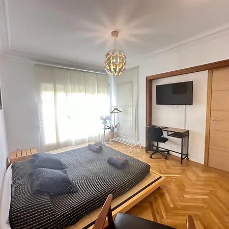 Balmes Bed and Breakfast