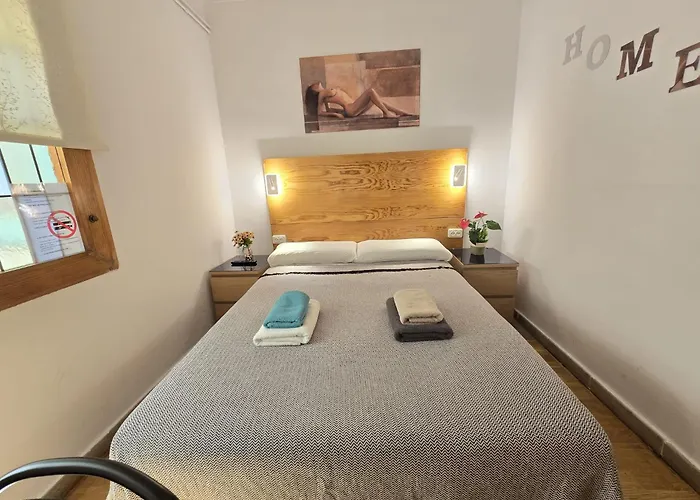 Balmes Bed and Breakfast *